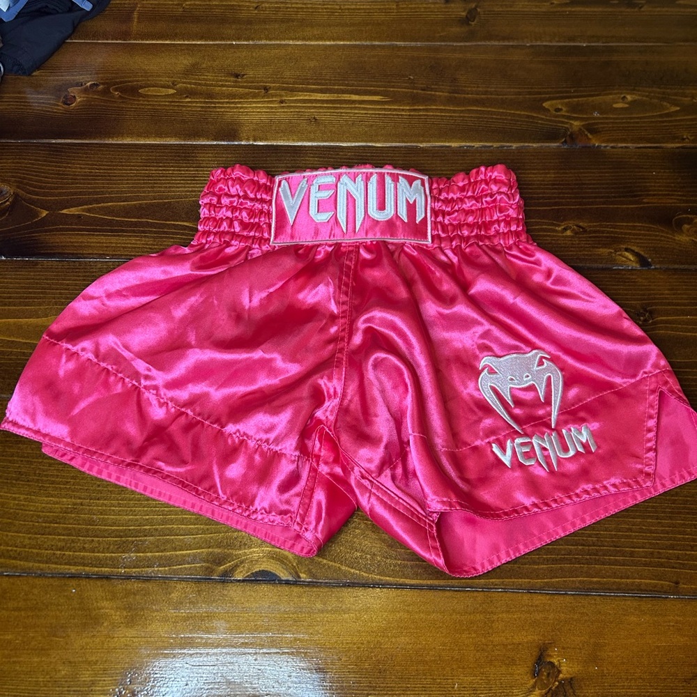 Women’s Small Venum Pink Satin Boxing Shorts